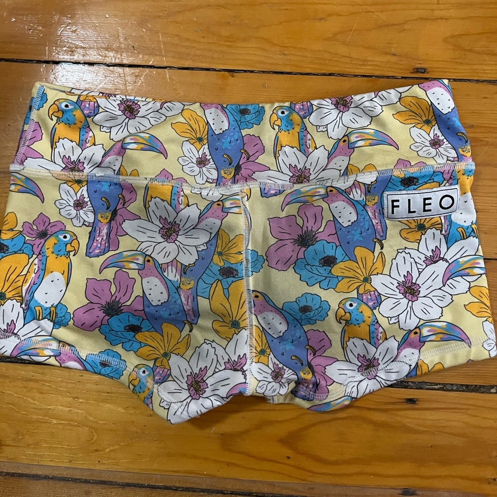 Fleo Shorts Size M Limited Edition!